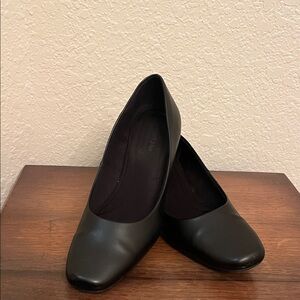 Comfart Plus Classic Black Women's Shoes